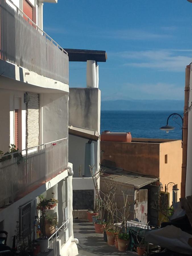 Perla Spiaggia Leni Exterior foto